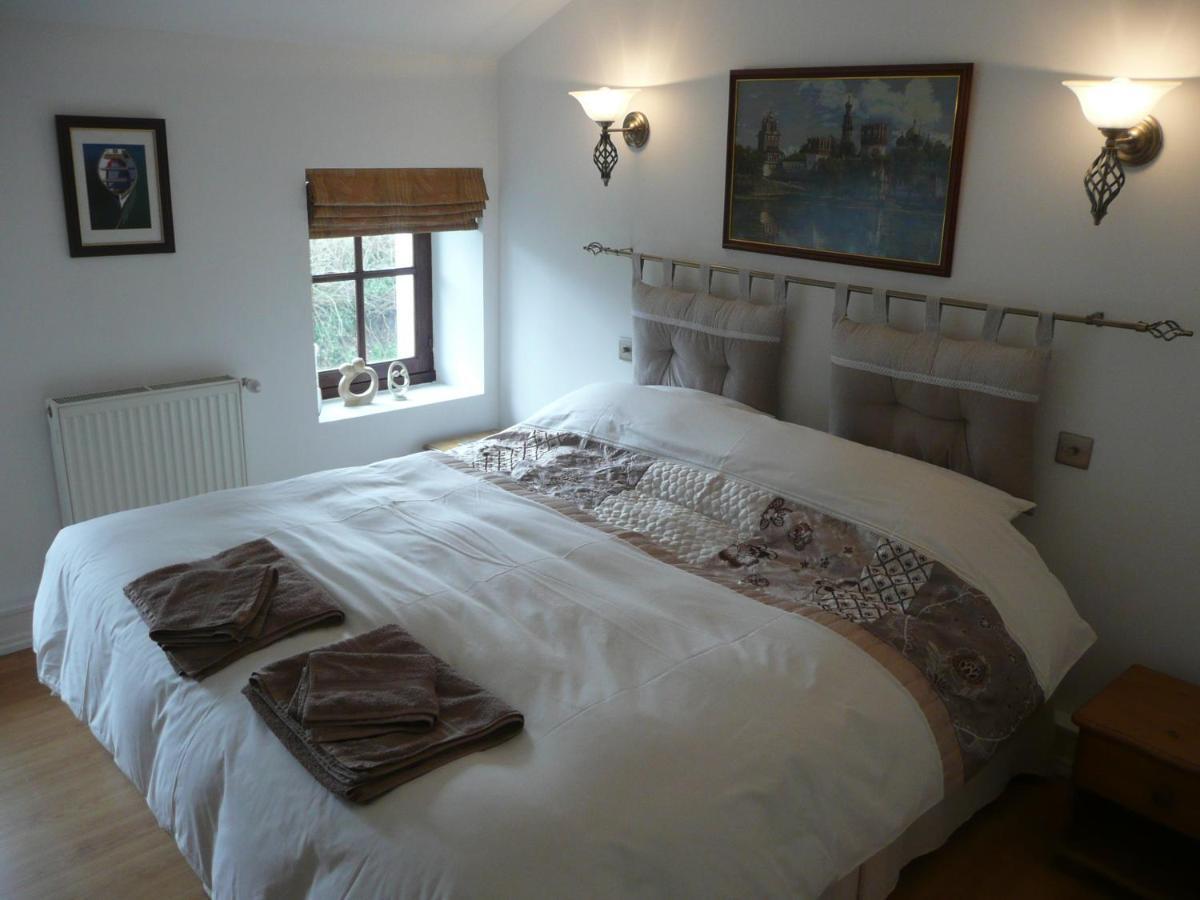 Maison Blanc Bed and Breakfast Gibourne Habitación foto